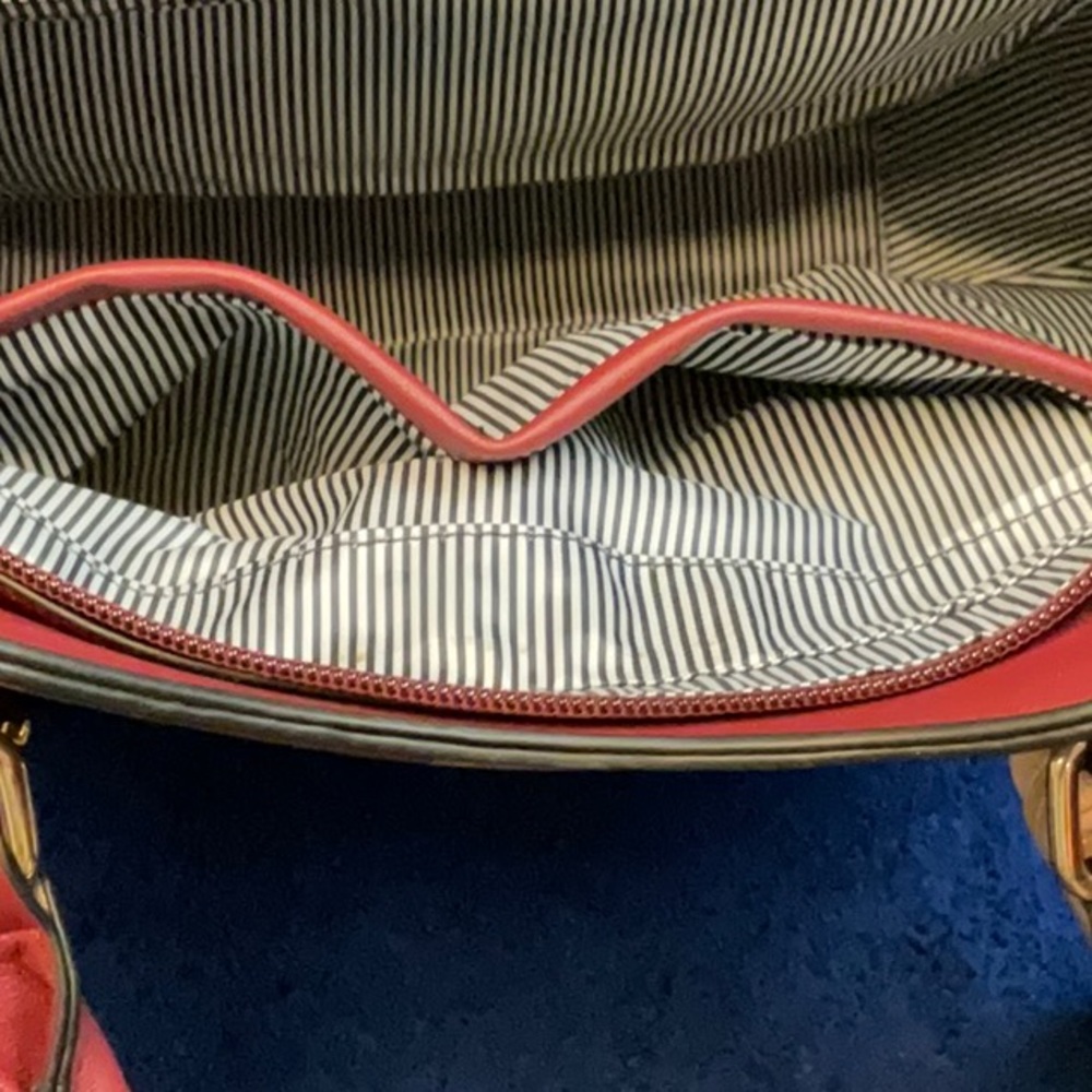 HANDBAG - Picture 10 of 13